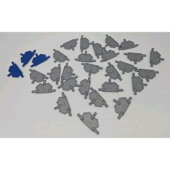 29 K'NEX Small Silver Gray & Blue Triangle Panels Plates 2.25" Replacement Parts - Picture 2 of 7